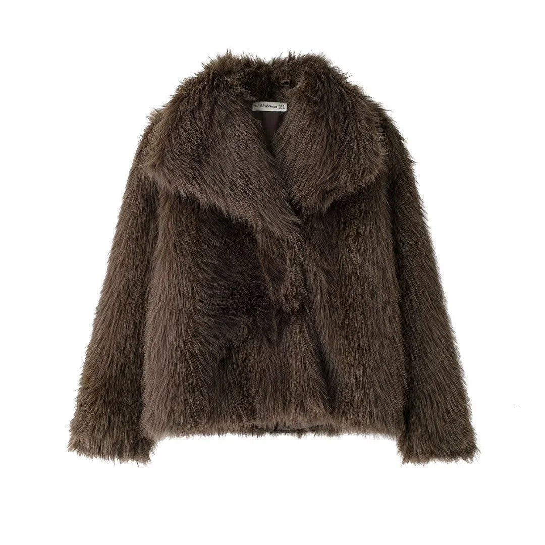 Fluffy jakke i fuskepels